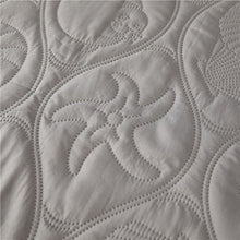 Load image into Gallery viewer, Waterproof Mattress Protector
